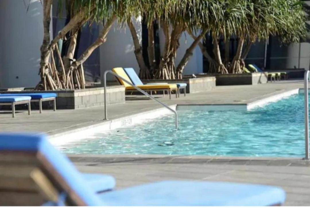 Circle Surfers Paradise Holidays Exterior foto