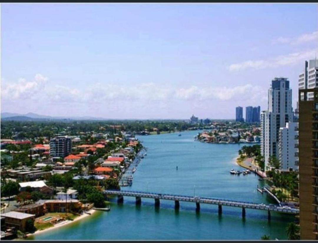 Circle Surfers Paradise Holidays Exterior foto
