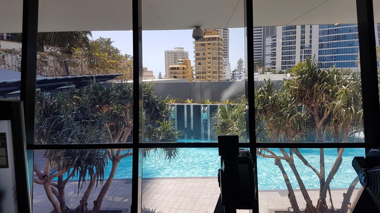 Circle Surfers Paradise Holidays Exterior foto