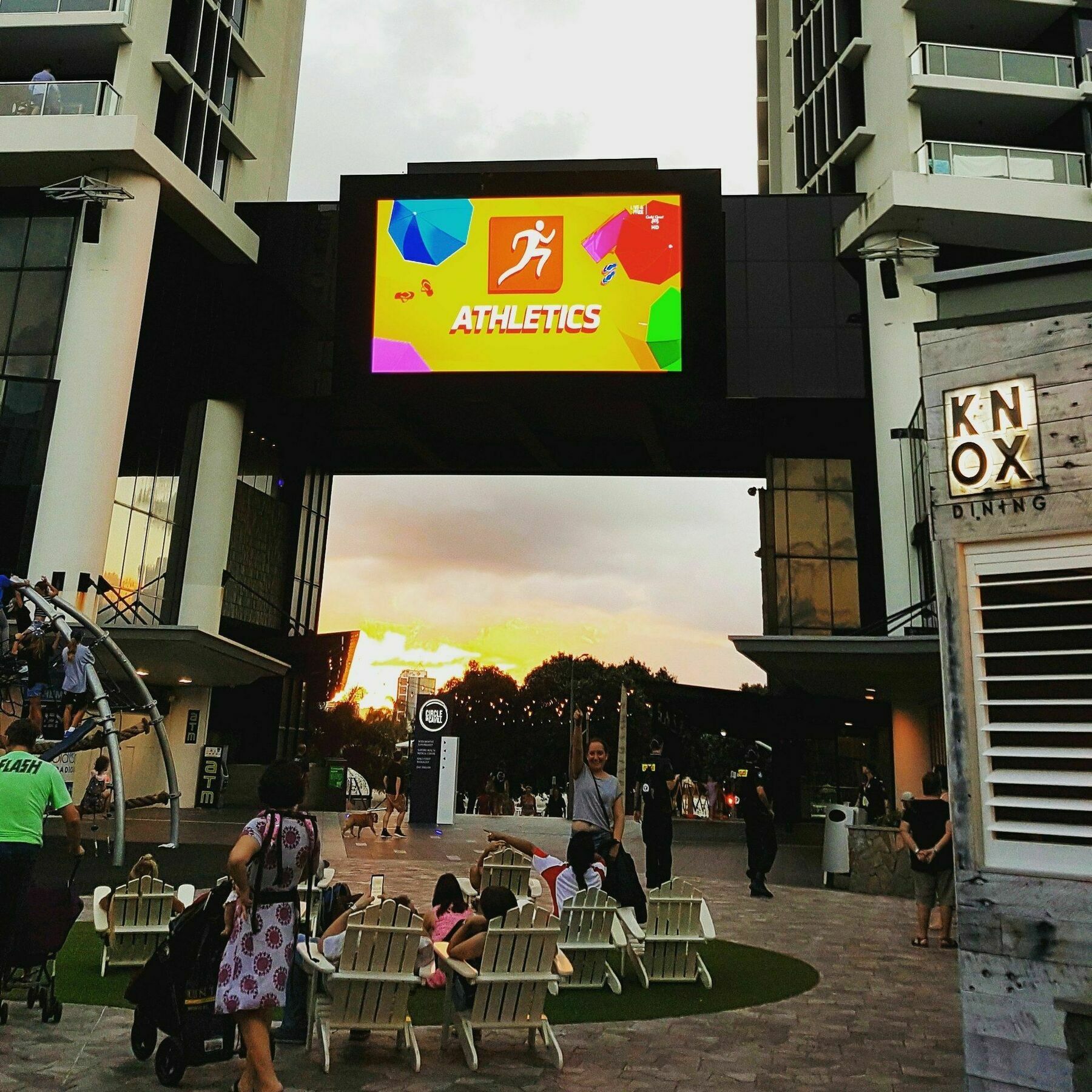 Circle Surfers Paradise Holidays Exterior foto